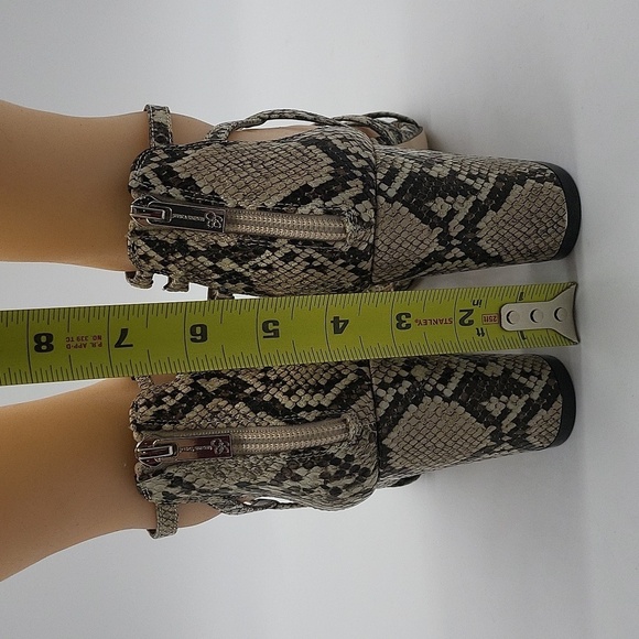 59- Jessica Simpson Stassey Neutral Python Print Size 7.5 NWT - Picture 5 of 10